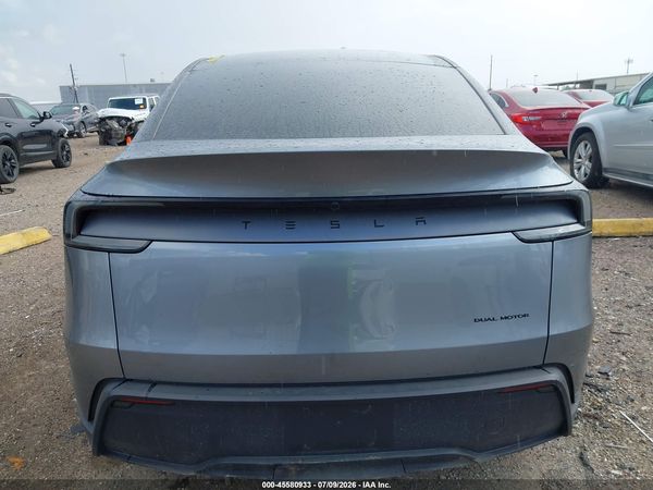 2026 TESLA MODEL Y
