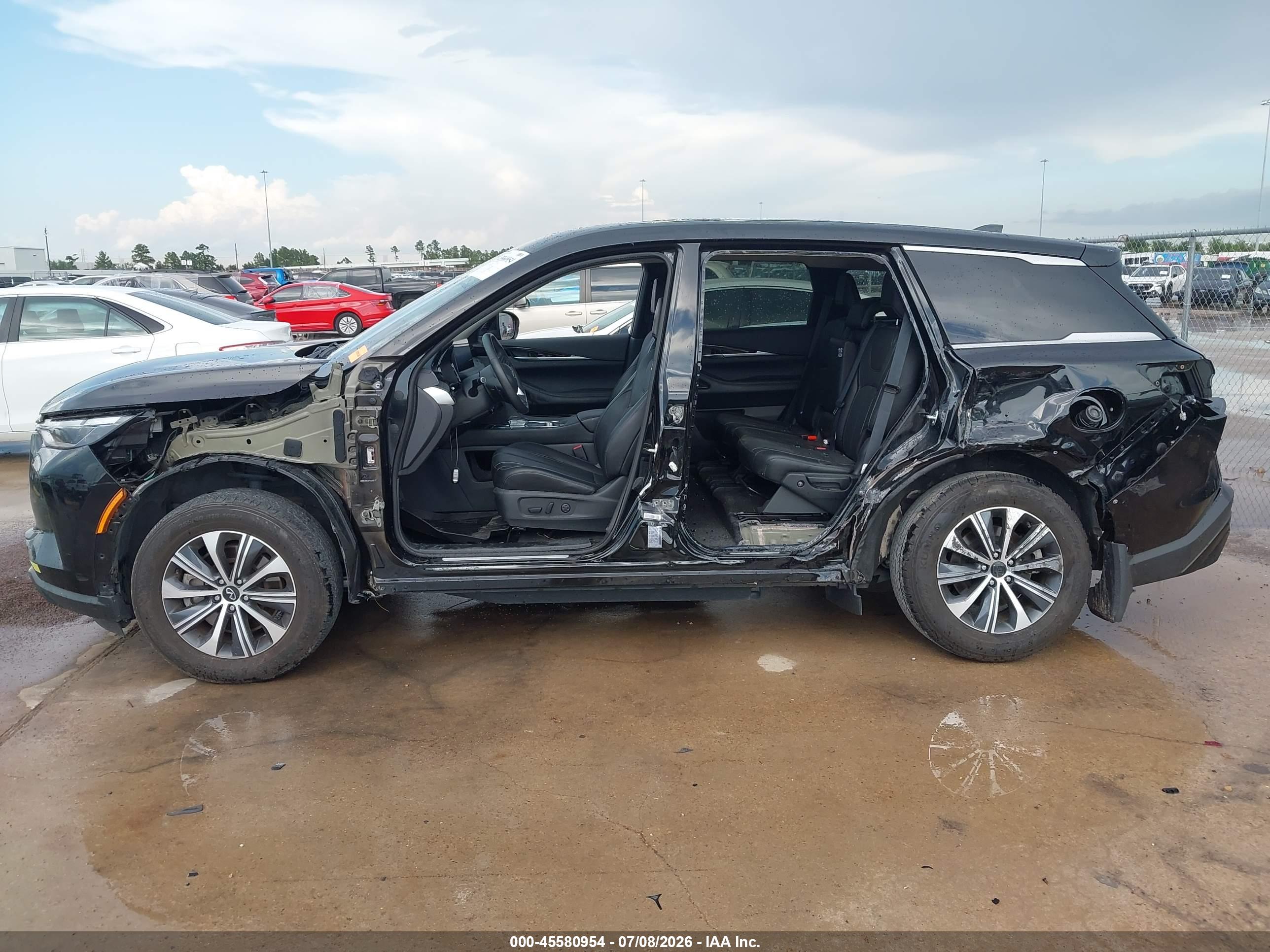 2024 INFINITI QX60 PURE