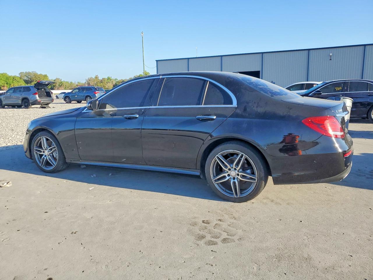 2017 MERCEDES-BENZ E E300