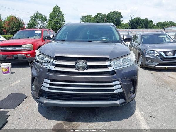 2018 TOYOTA HIGHLANDER XLE
