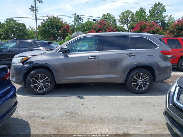 2018 TOYOTA HIGHLANDER XLE