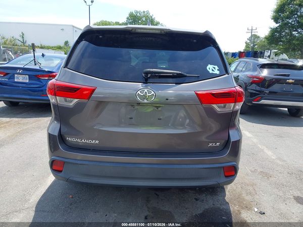 2018 TOYOTA HIGHLANDER XLE