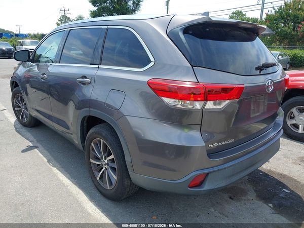 2018 TOYOTA HIGHLANDER XLE