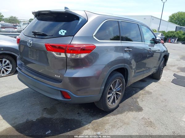 2018 TOYOTA HIGHLANDER XLE
