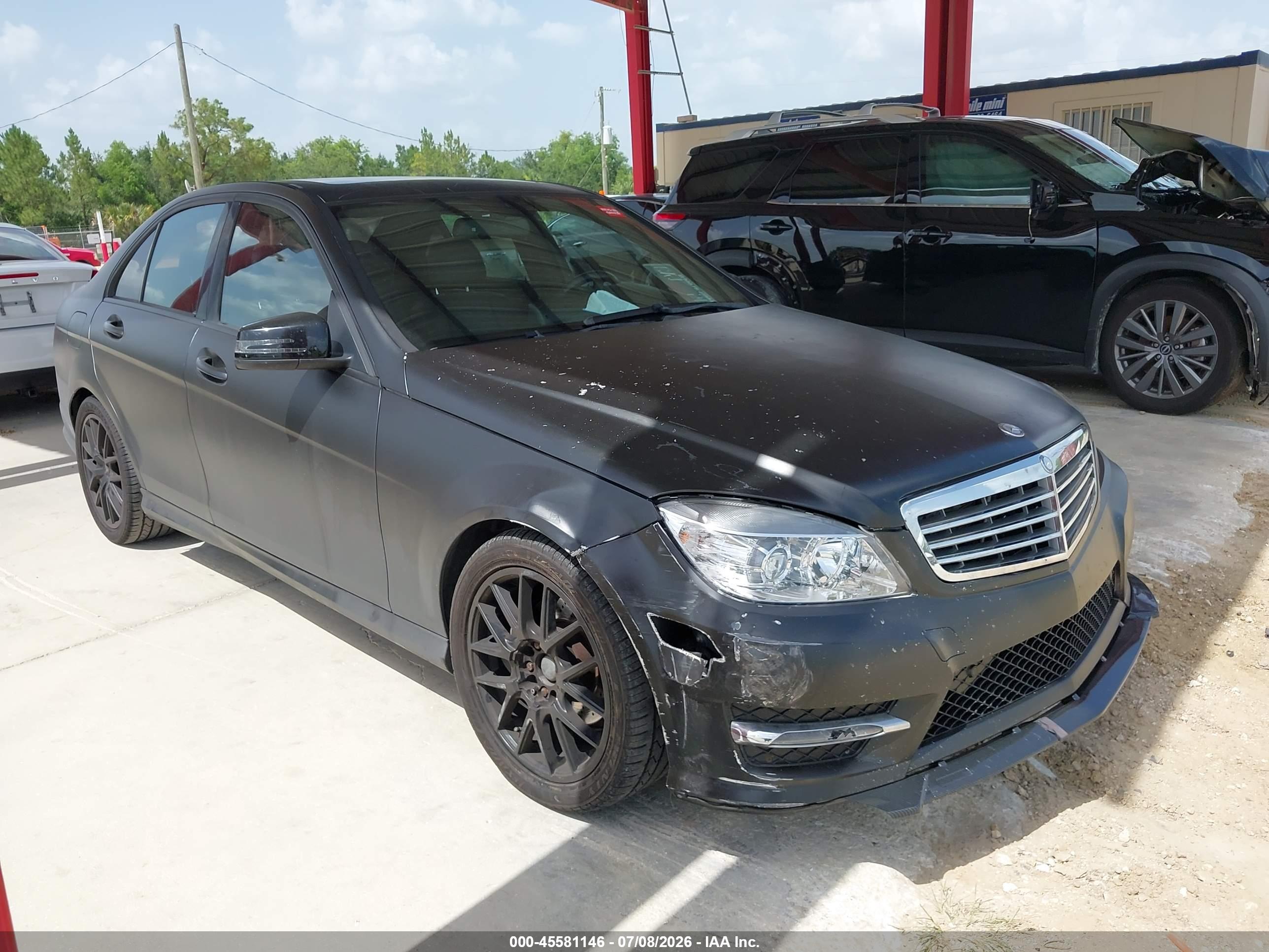 2011 MERCEDES-BENZ C 300 C300