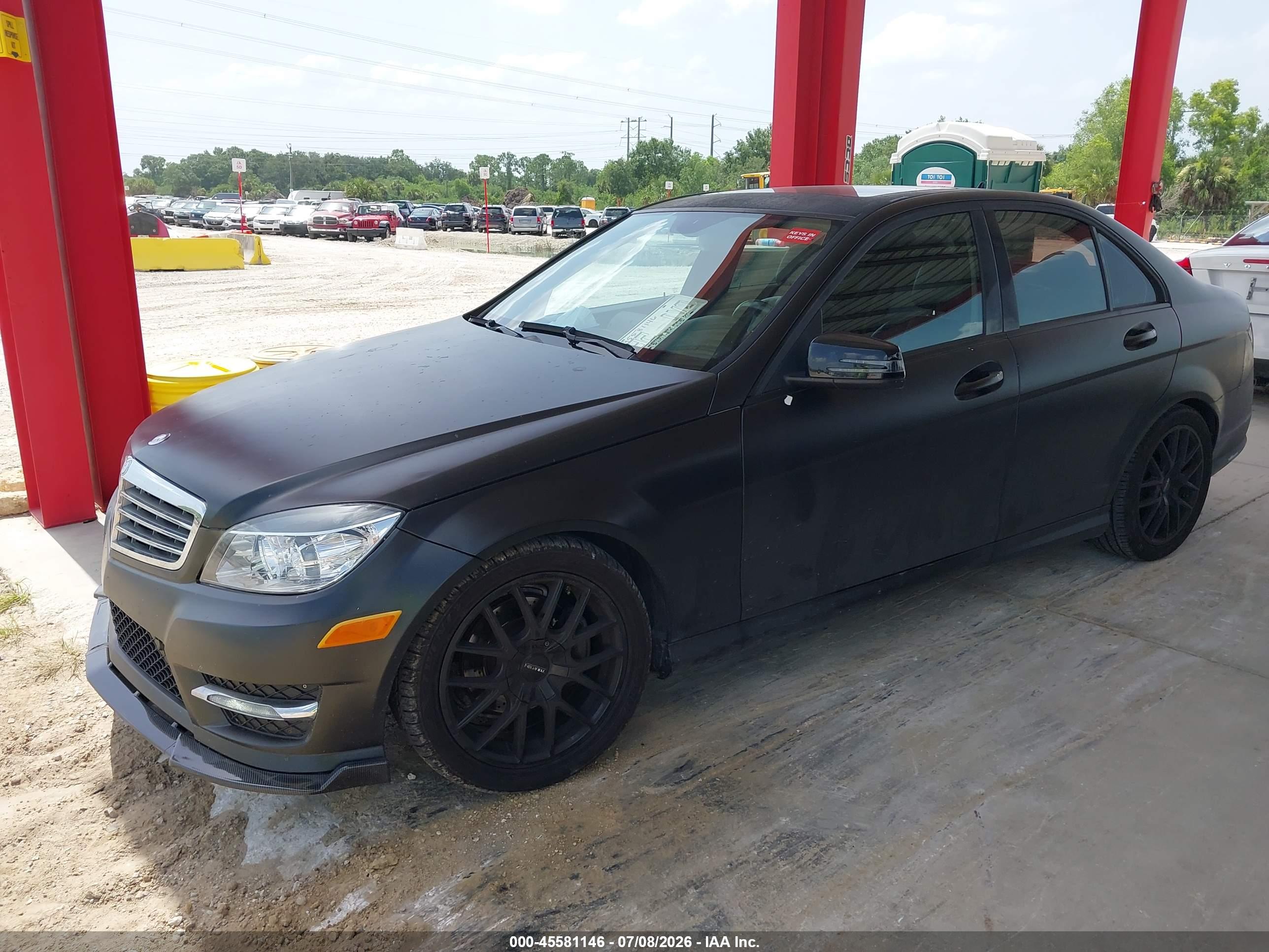 2011 MERCEDES-BENZ C 300 C300