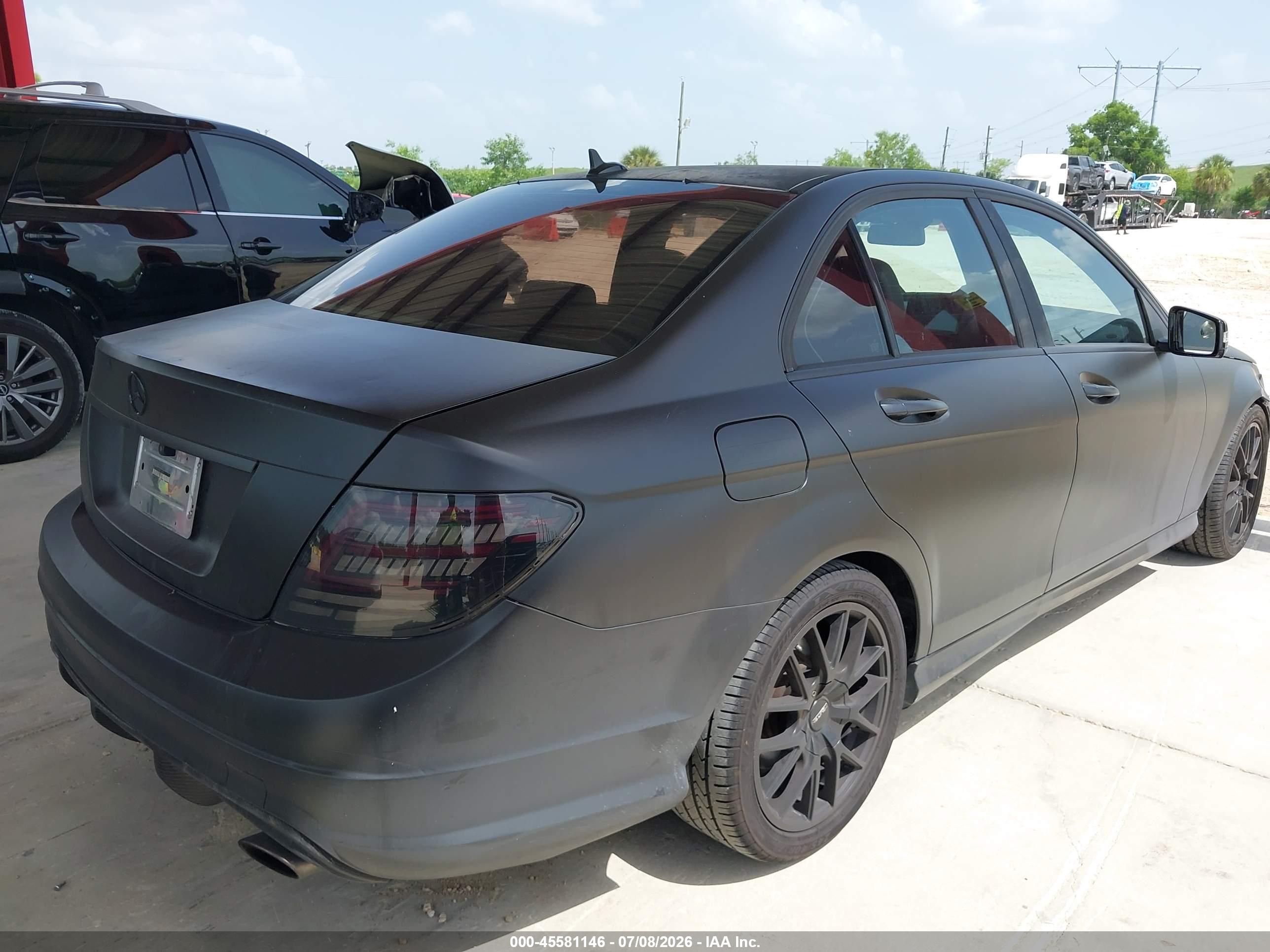 2011 MERCEDES-BENZ C 300 C300