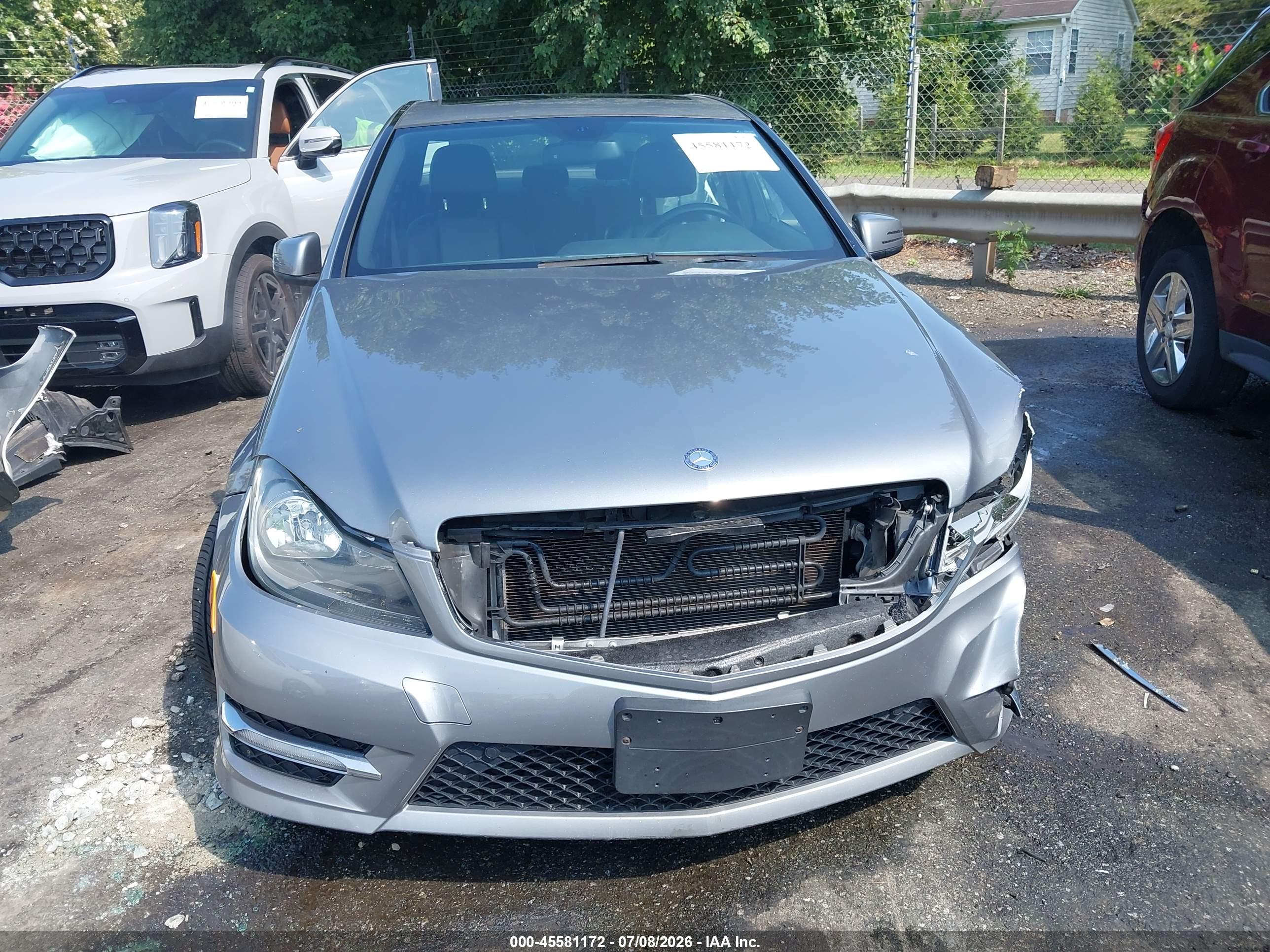 2012 MERCEDES-BENZ C 250 LUXURY/SPORT