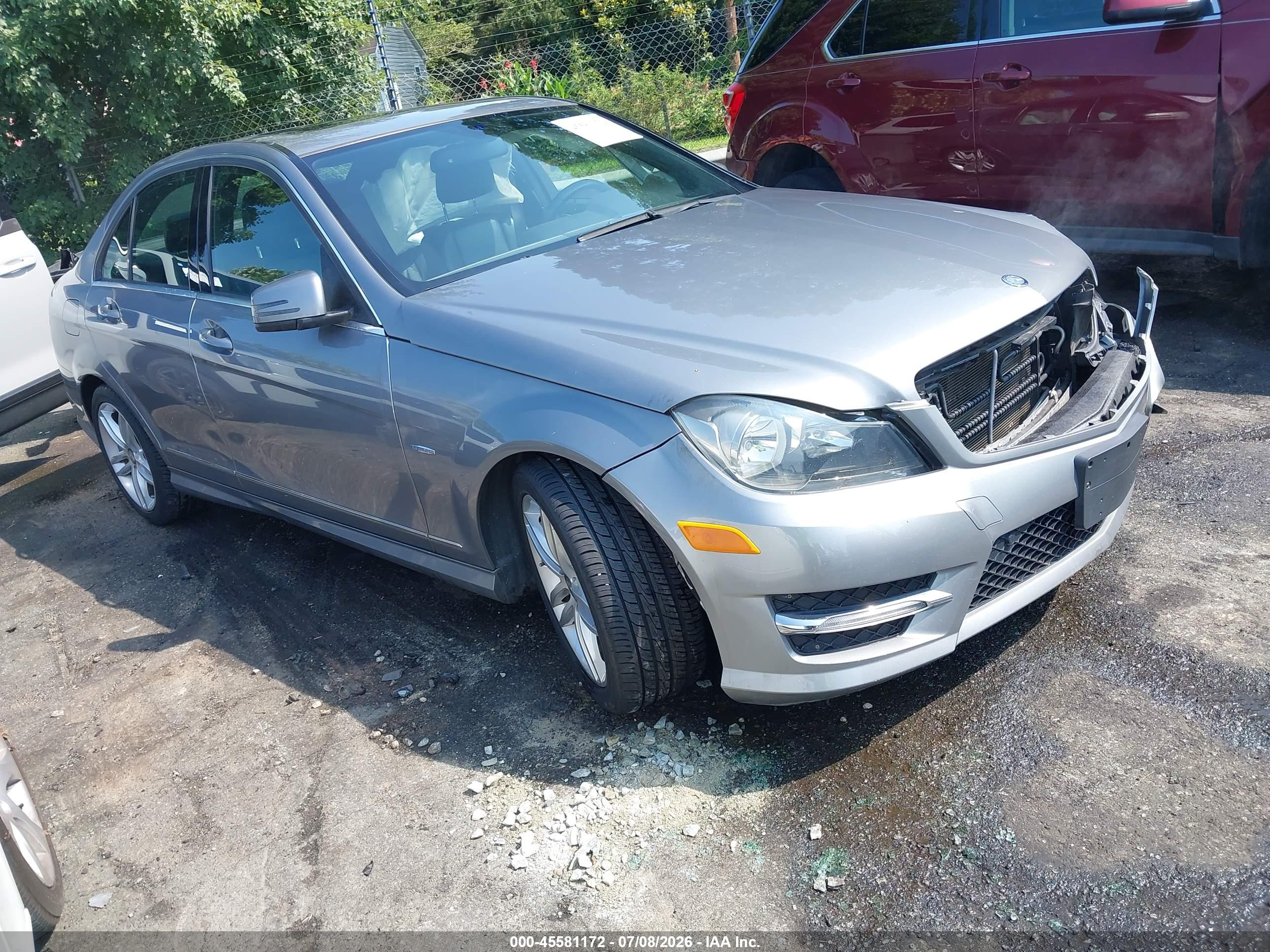 2012 MERCEDES-BENZ C 250 LUXURY/SPORT