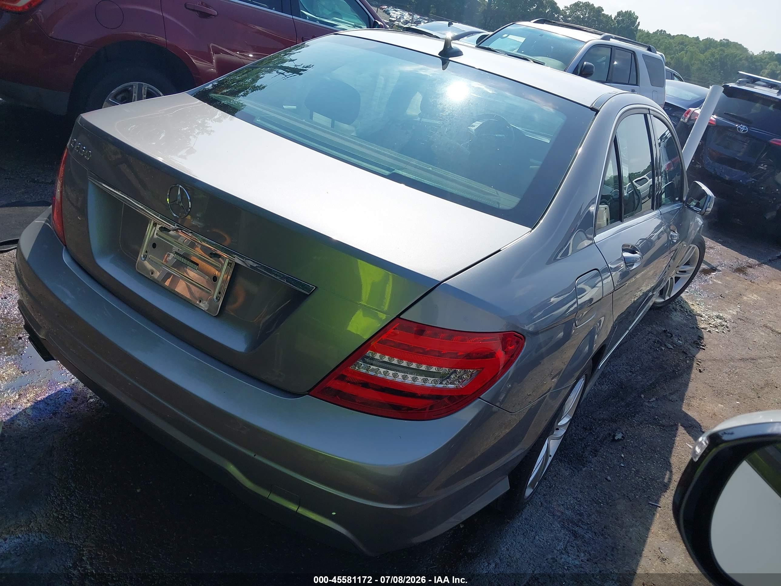2012 MERCEDES-BENZ C 250 LUXURY/SPORT