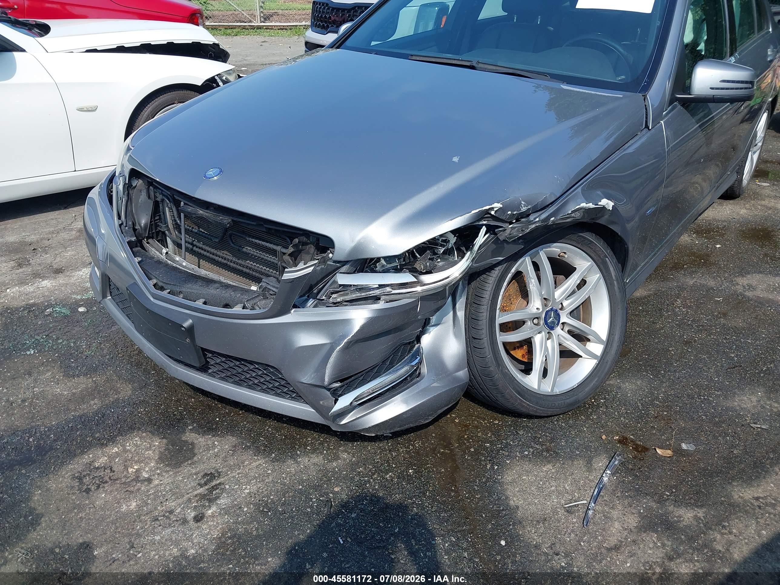 2012 MERCEDES-BENZ C 250 LUXURY/SPORT