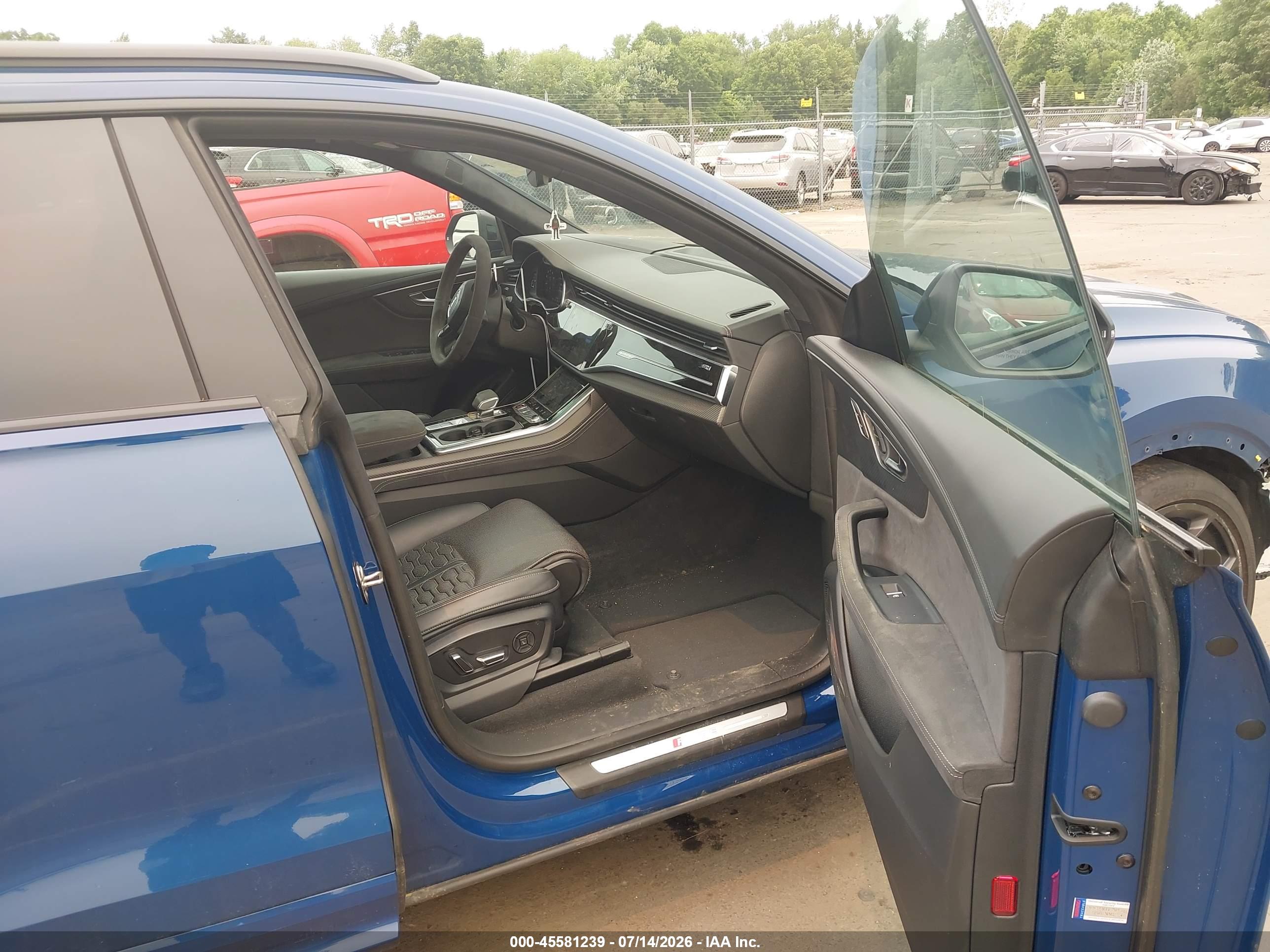 2025 AUDI RS Q8 QUATTRO TIPTRONIC