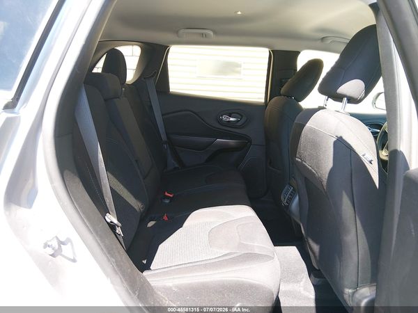 2019 JEEP CHEROKEE LATITUDE 4X4