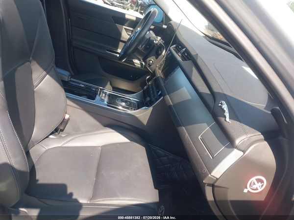 2017 JAGUAR XF 35T PREMIUM