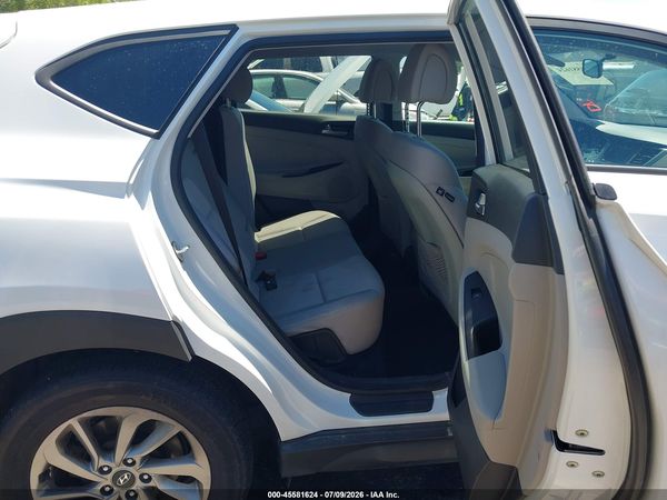 2018 HYUNDAI TUCSON SE