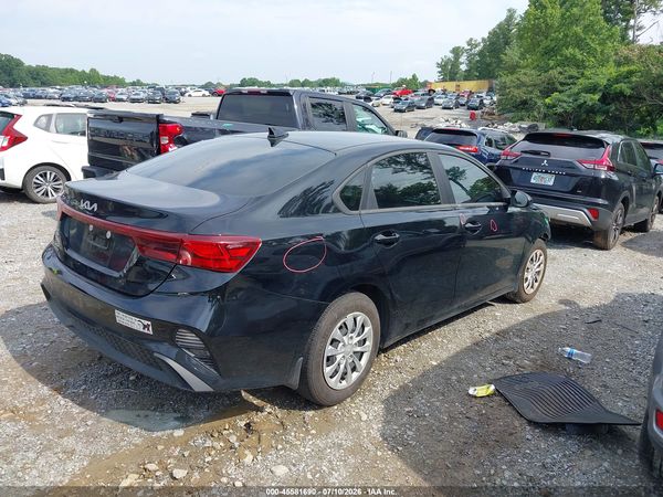 2024 KIA FORTE LX