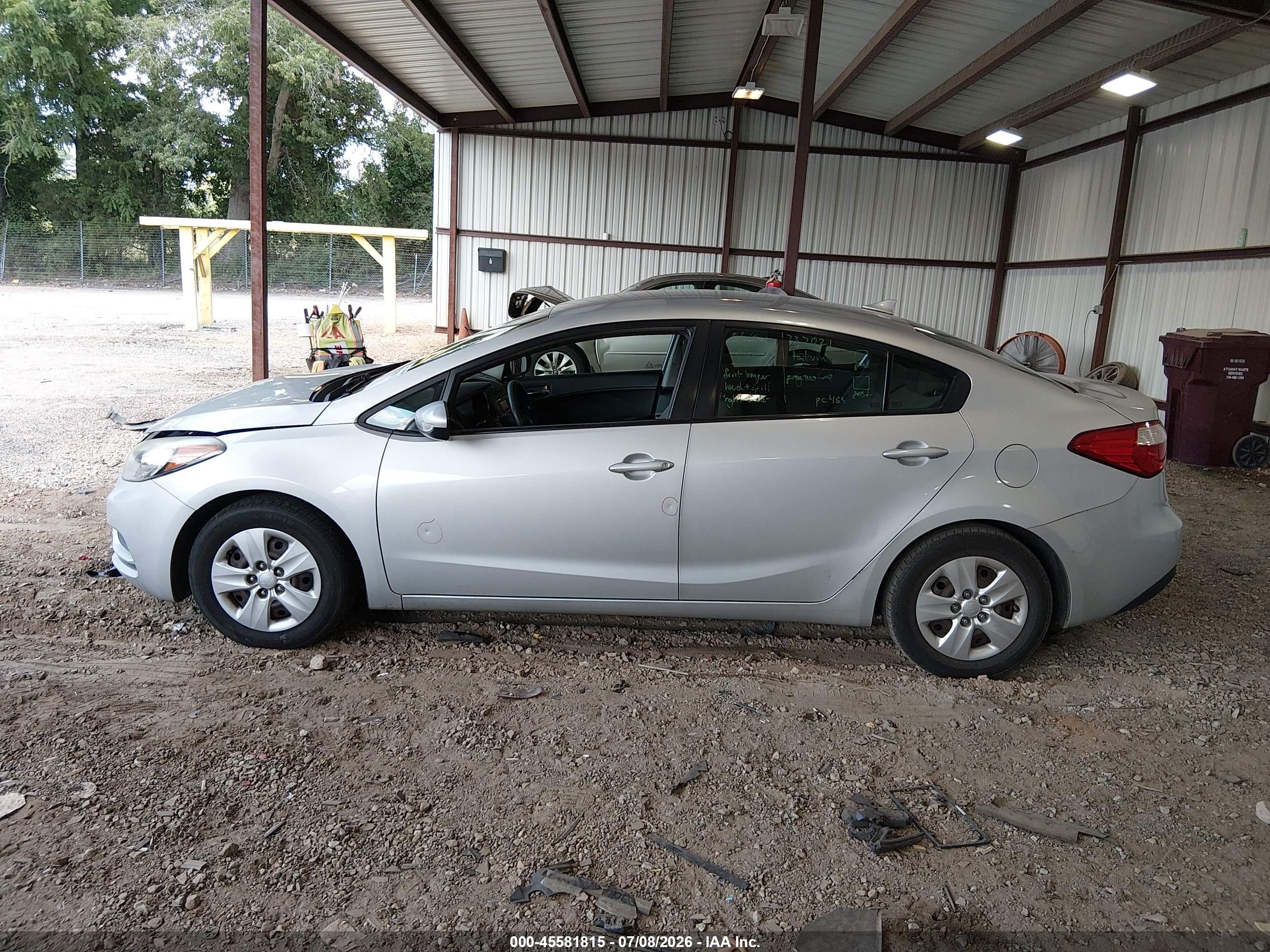 2016 KIA FORTE LX