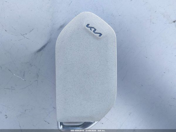 2024 KIA EV9 LIGHT LONG RANGE
