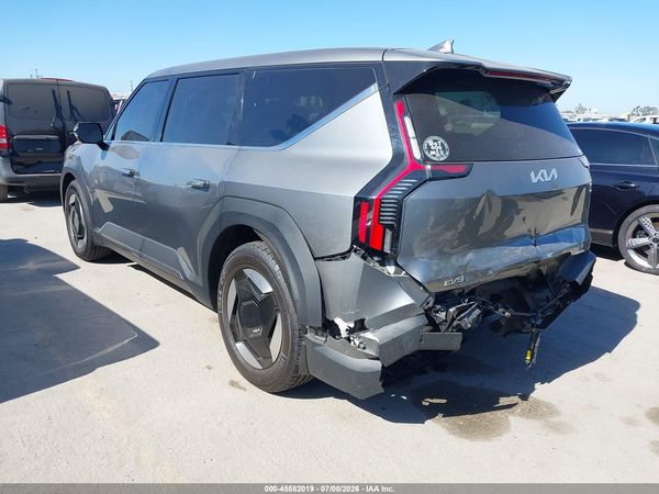 2024 KIA EV9 LIGHT LONG RANGE
