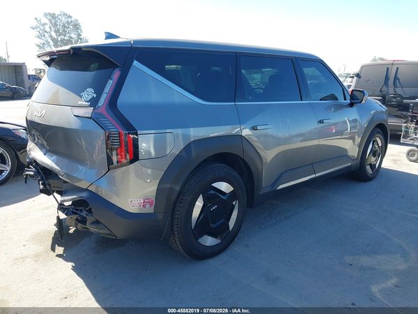 2024 KIA EV9 LIGHT LONG RANGE