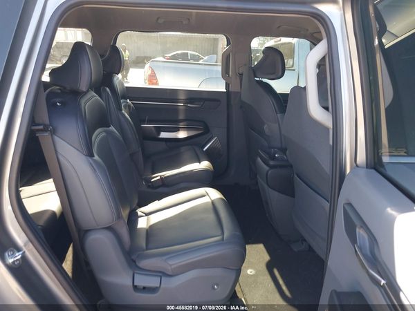 2024 KIA EV9 LIGHT LONG RANGE