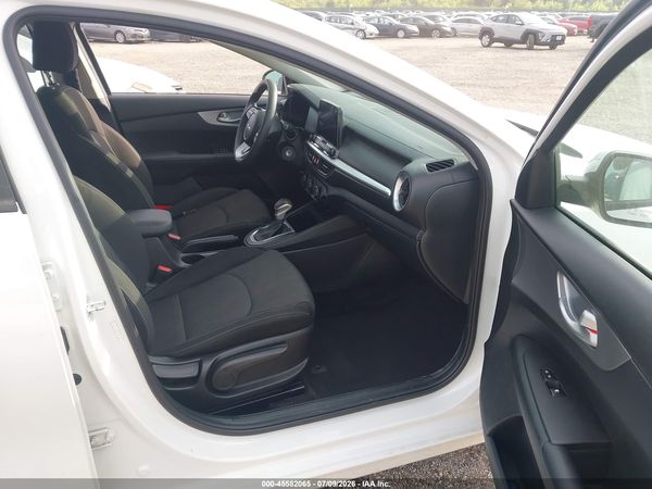 2023 KIA FORTE LXS