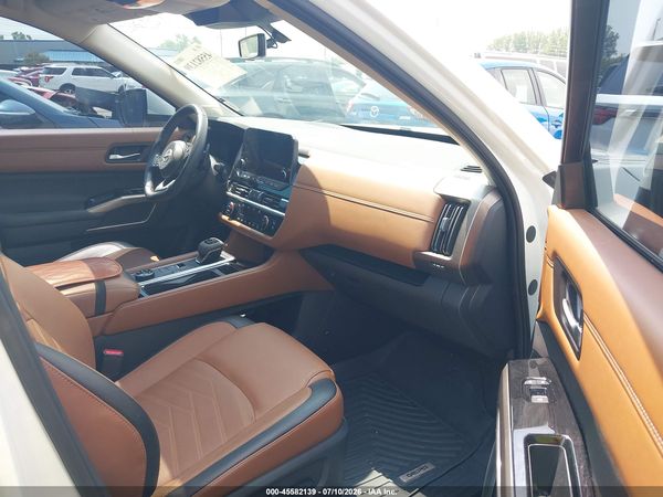2024 NISSAN PATHFINDER PLATINUM 4WD