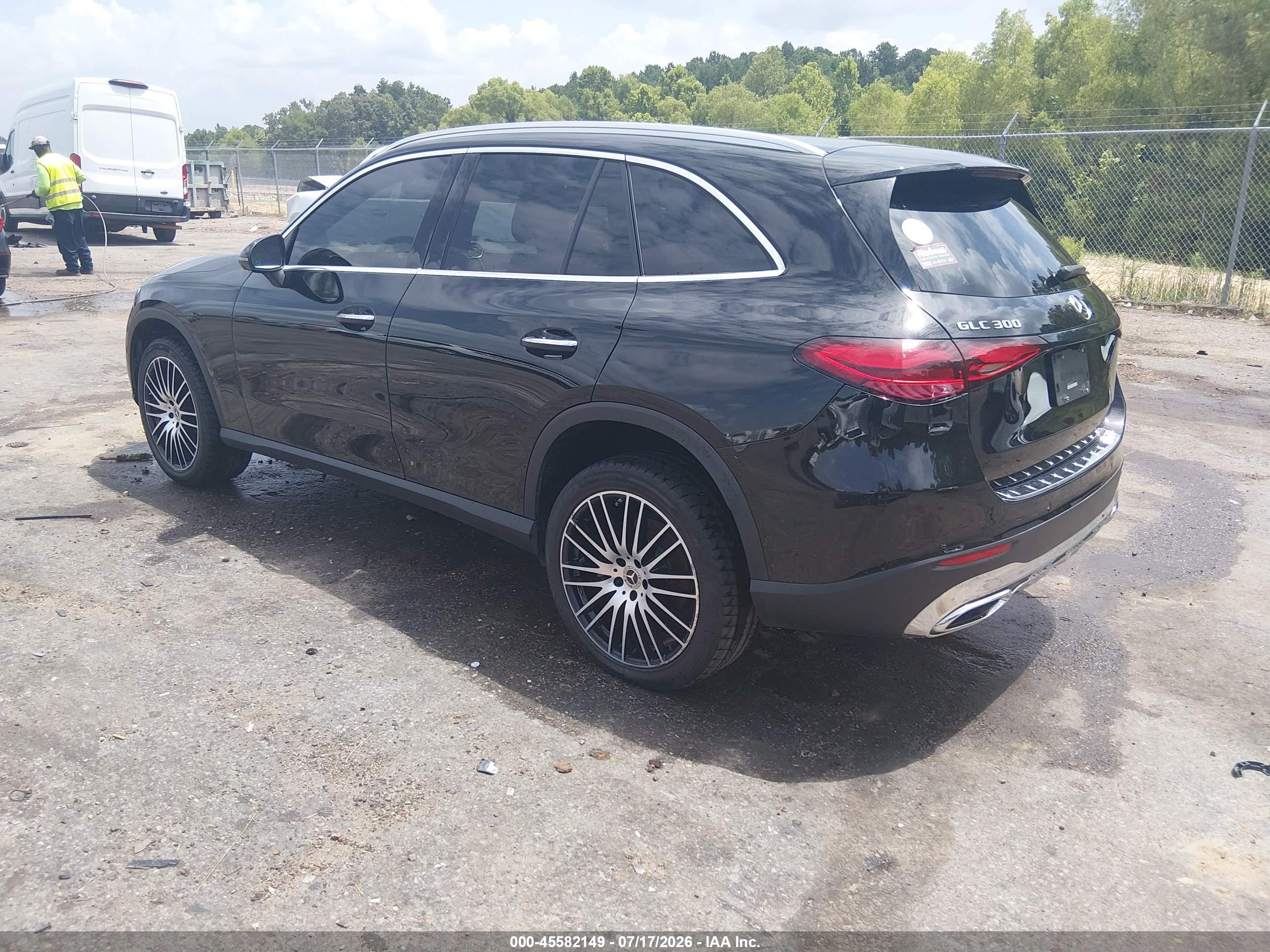 2024 MERCEDES-BENZ GLC 300 4MATIC SUV