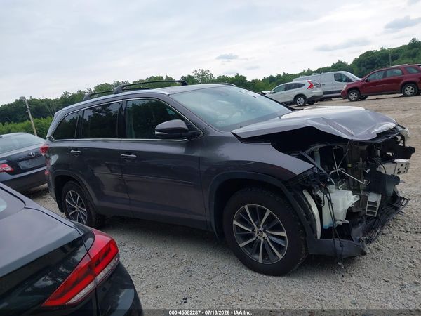 2019 TOYOTA HIGHLANDER XLE