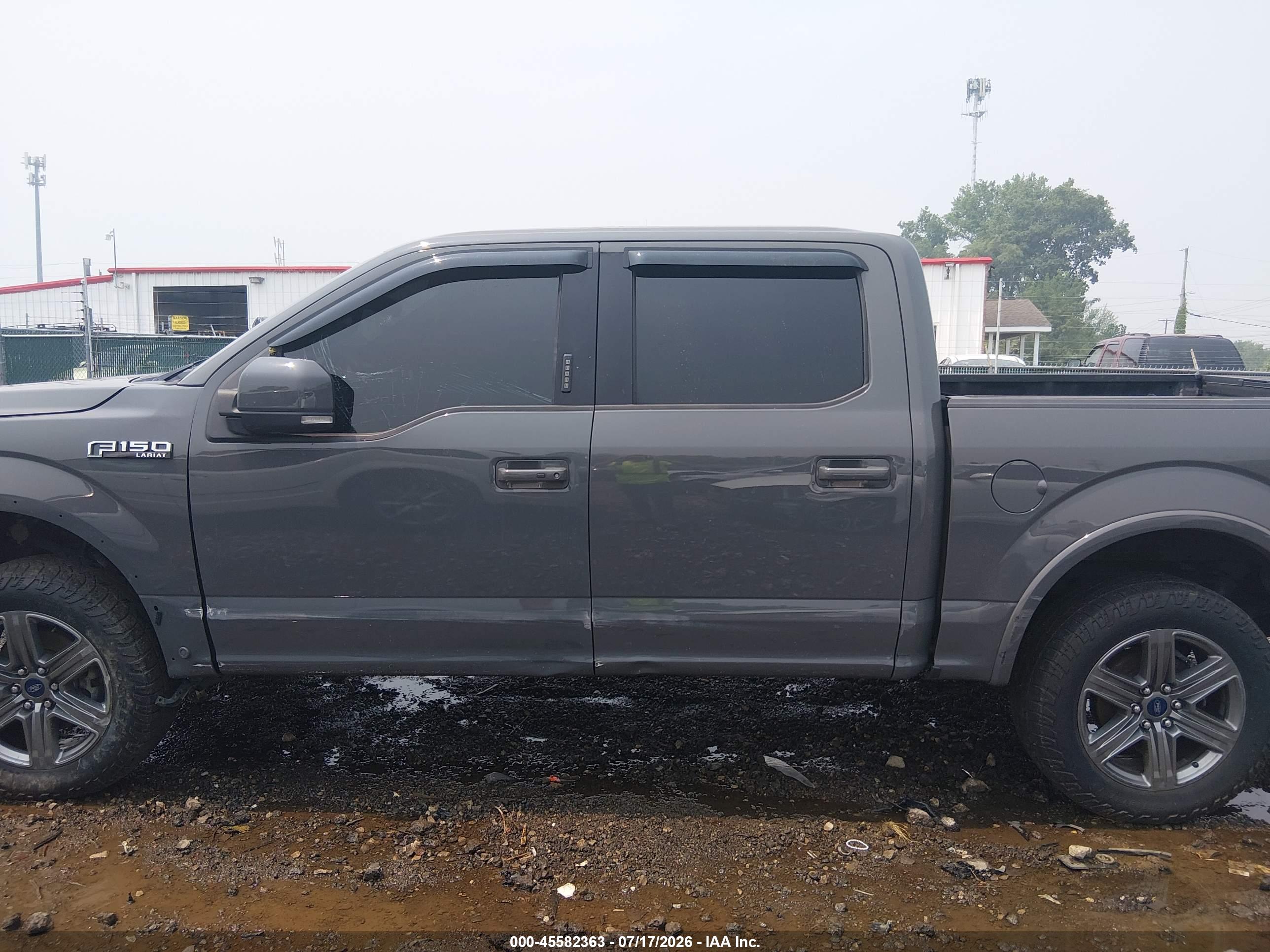 2020 FORD F-150 LARIAT