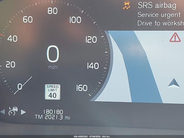 2018 VOLVO XC90 T6 MOMENTUM