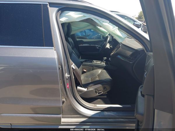 2018 VOLVO XC90 T6 MOMENTUM
