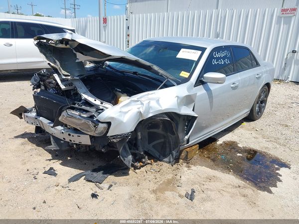 2022 CHRYSLER 300 TOURING L — I2