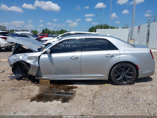 2022 CHRYSLER 300 TOURING L — I117