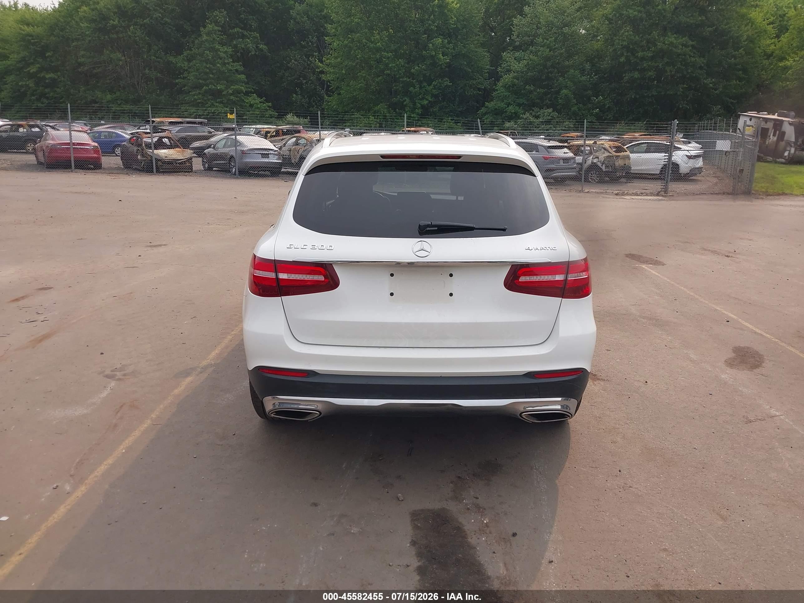 2016 MERCEDES-BENZ GLC 300 4MATIC
