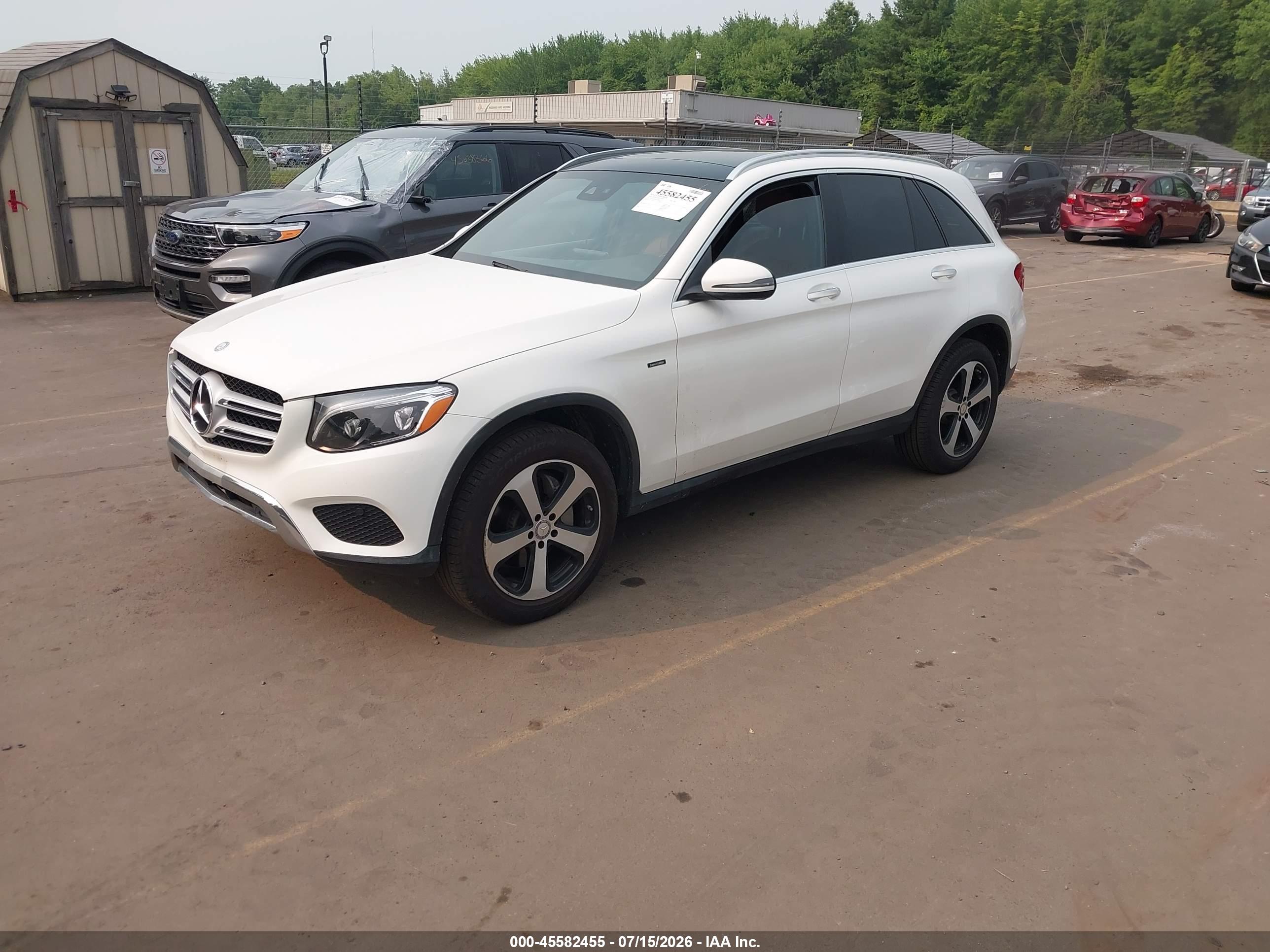 2016 MERCEDES-BENZ GLC 300 4MATIC