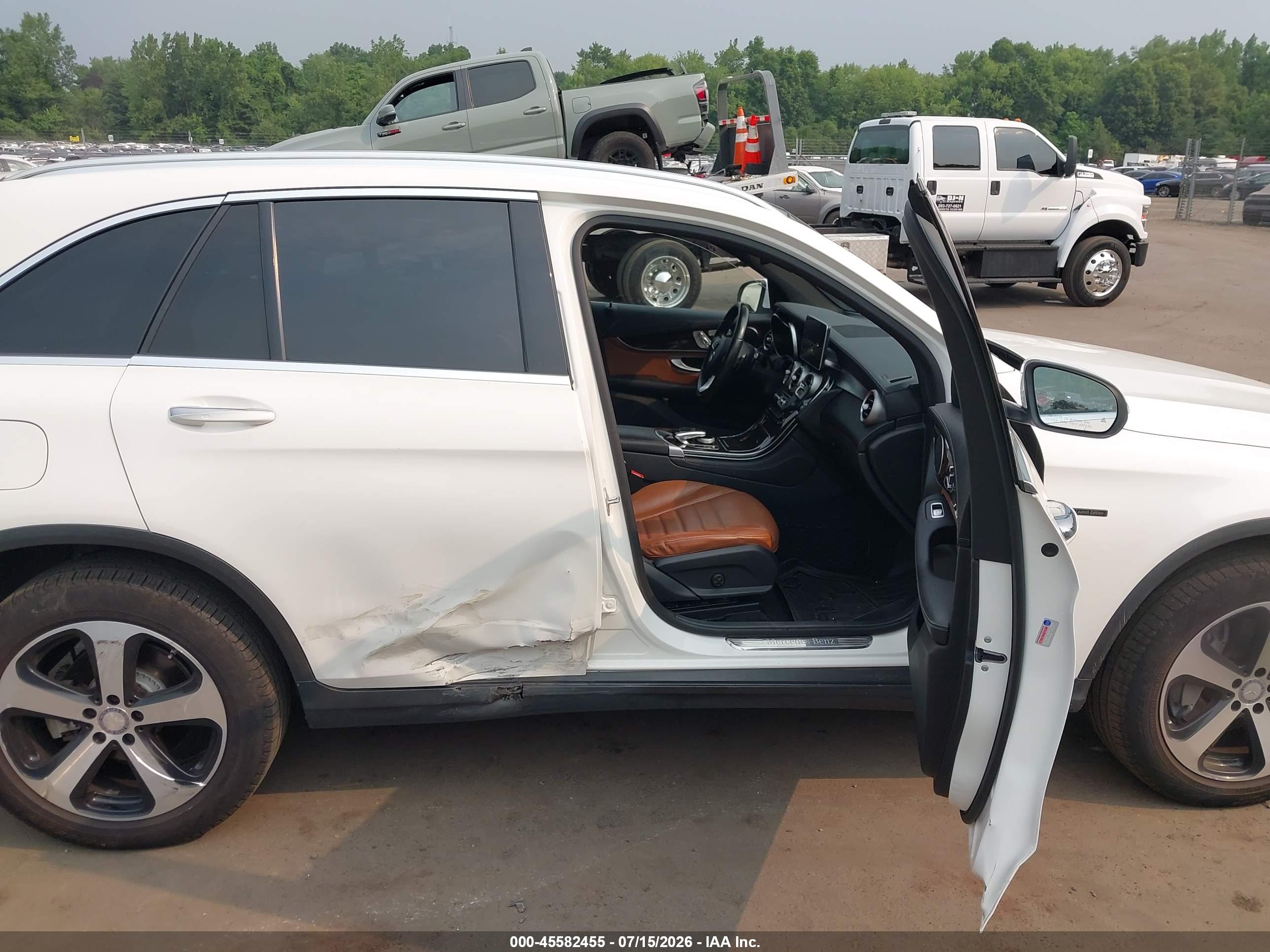 2016 MERCEDES-BENZ GLC 300 4MATIC