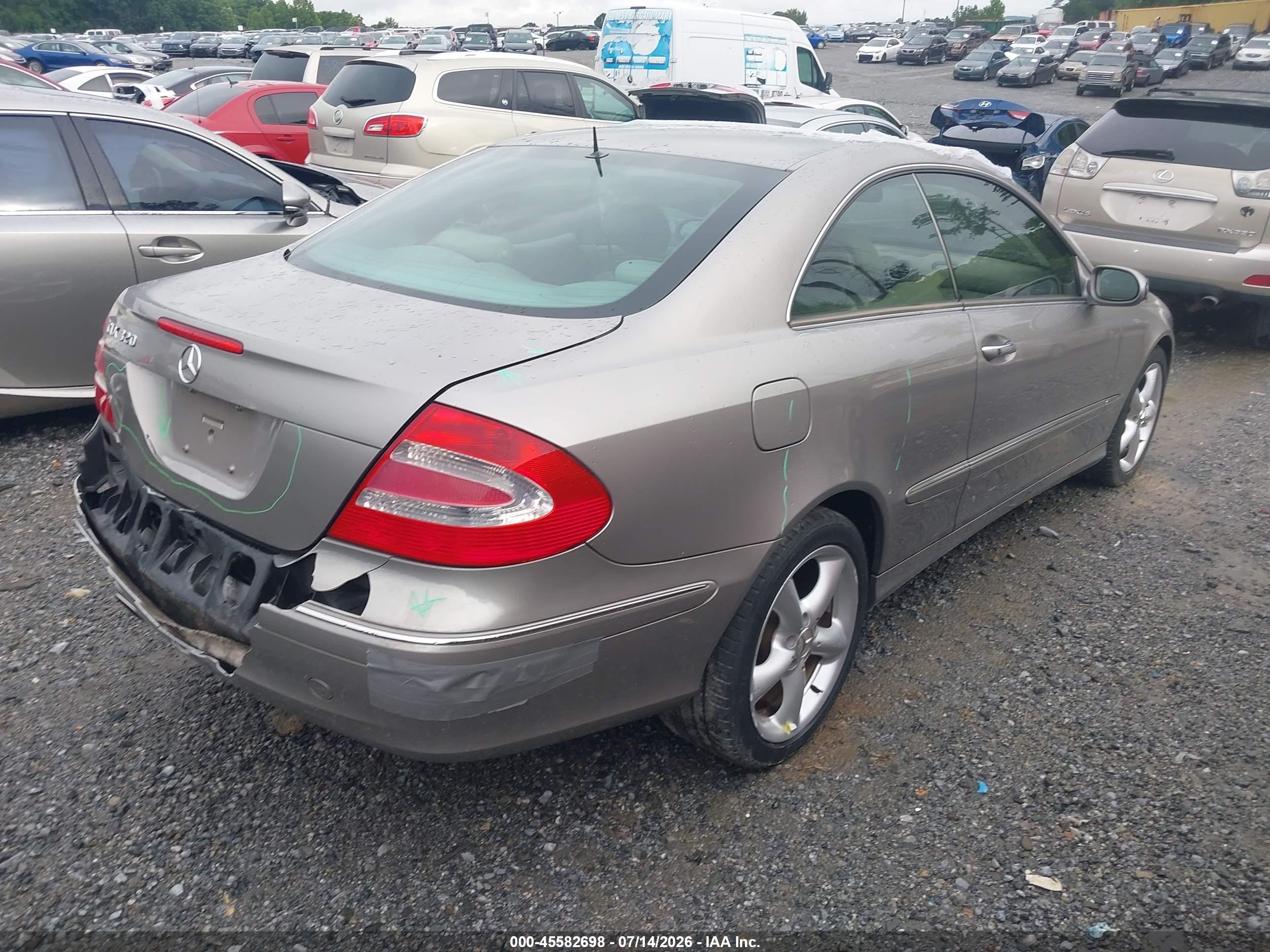 2004 MERCEDES-BENZ CLK 320 CLK320C