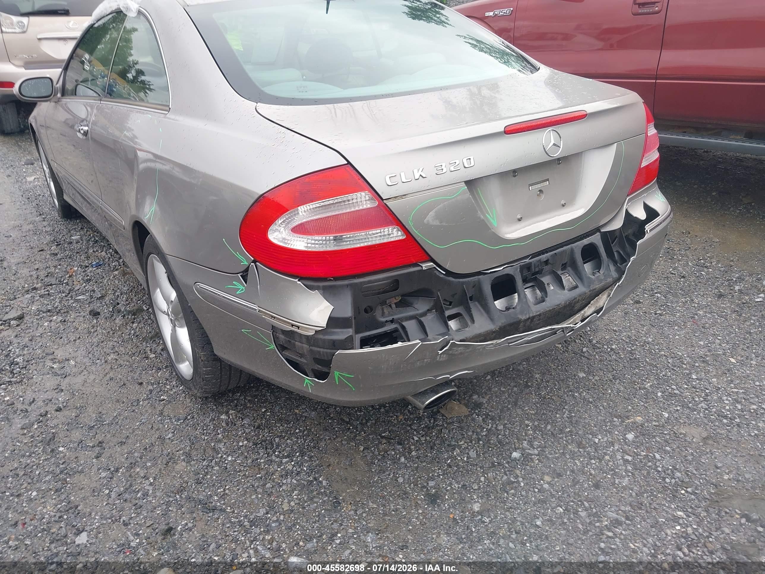 2004 MERCEDES-BENZ CLK 320 CLK320C