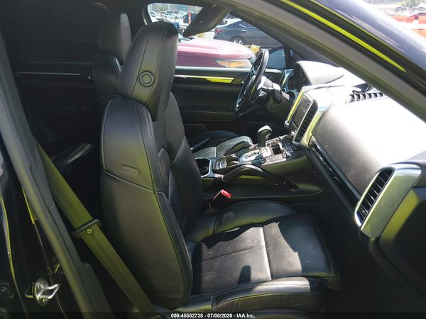 2018 PORSCHE CAYENNE PLATINUM EDITION