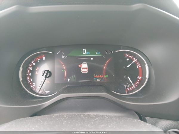 2025 TOYOTA RAV4 XLE