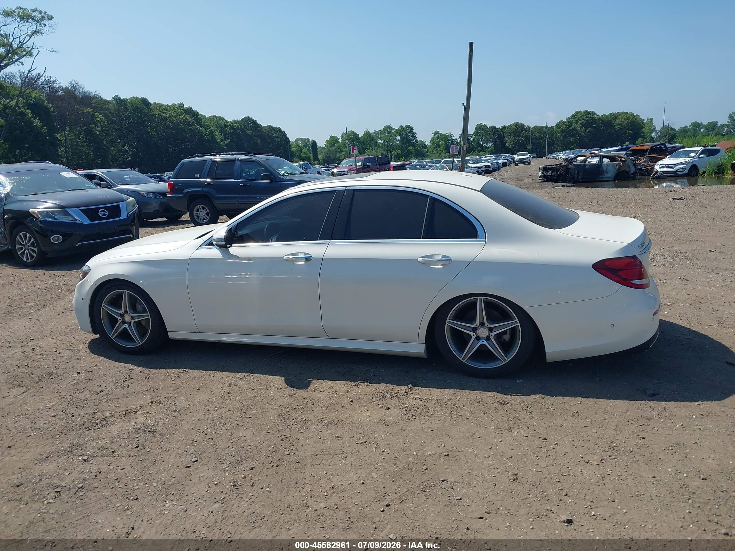 2017 MERCEDES-BENZ E 300 4MATIC