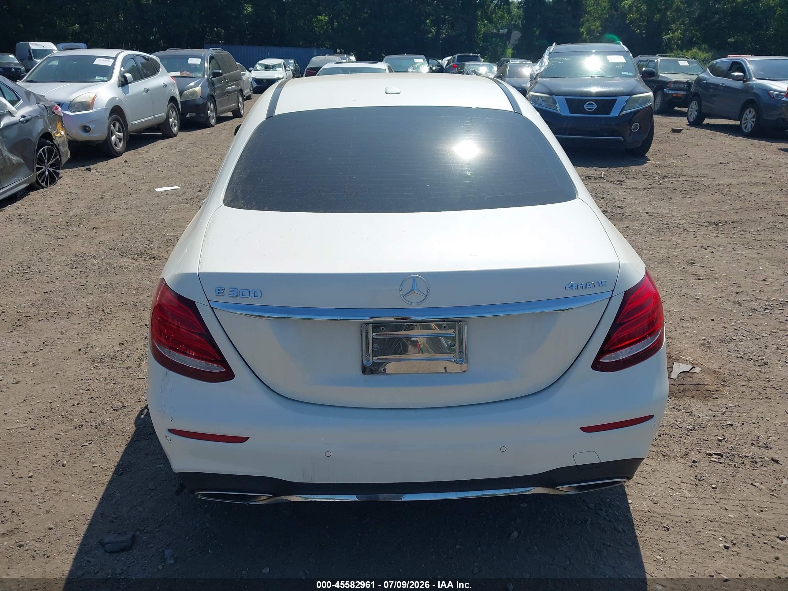 2017 MERCEDES-BENZ E 300 4MATIC