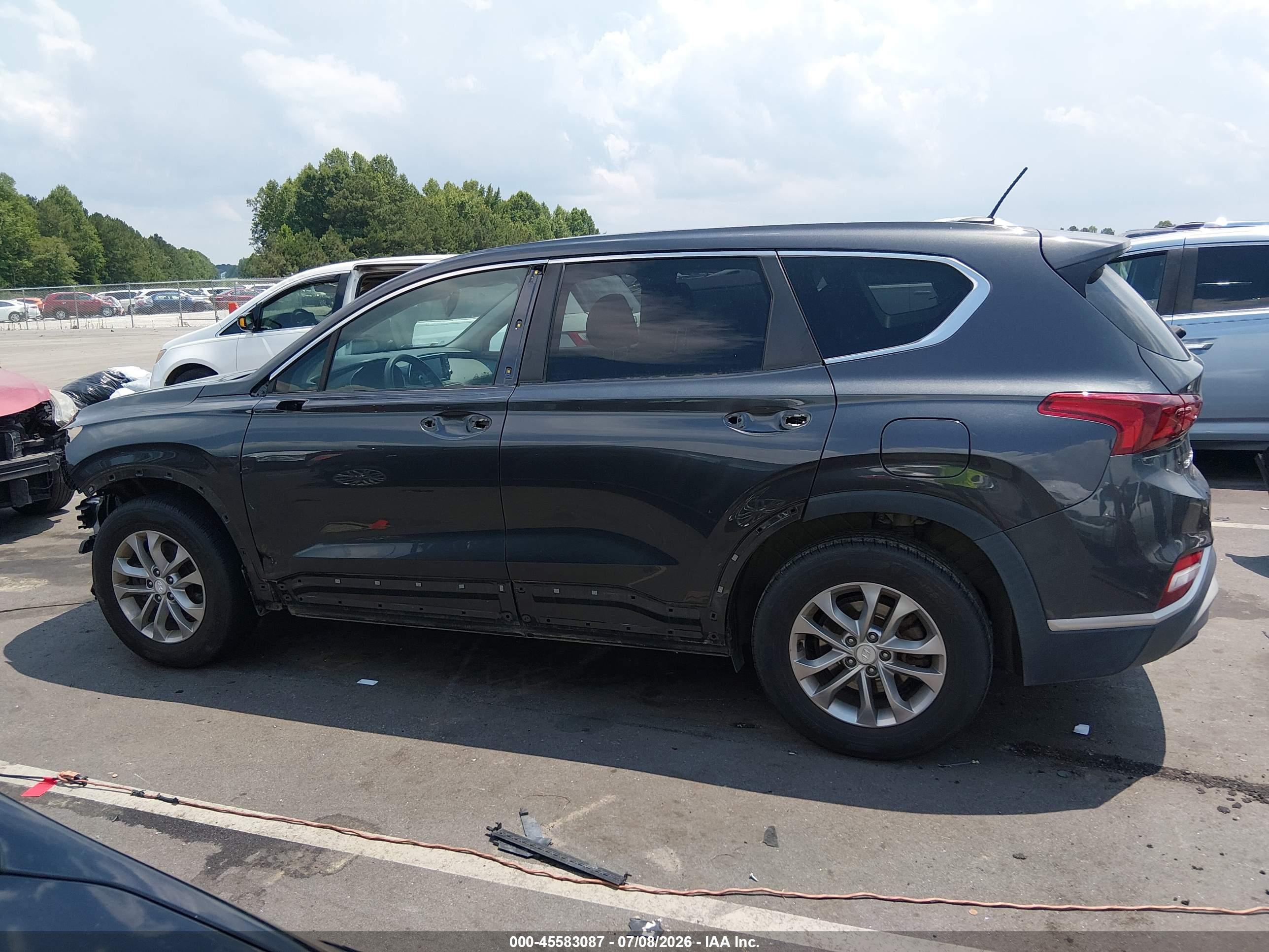2020 HYUNDAI SANTA FE SE