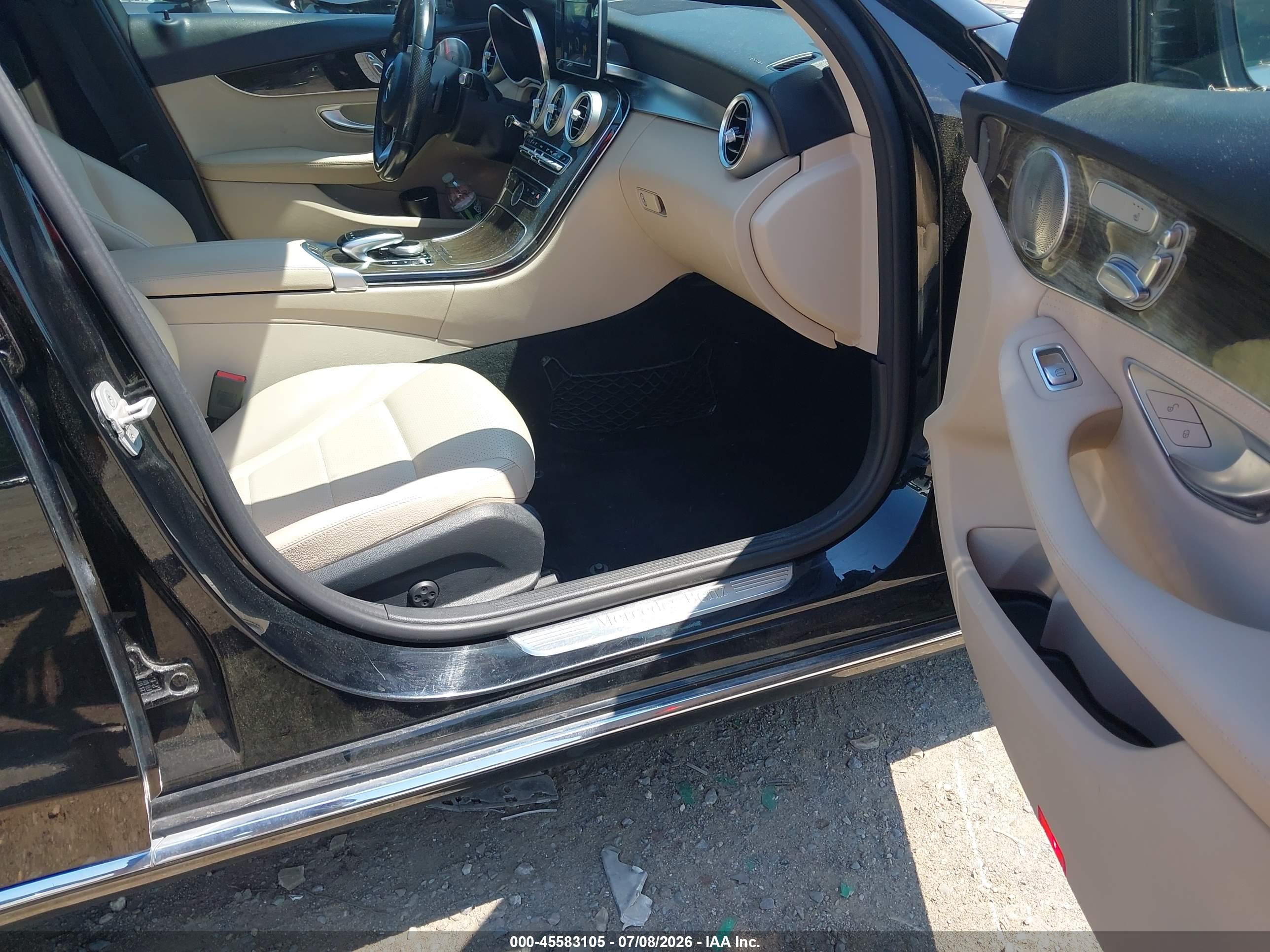 2015 MERCEDES-BENZ C 300 4MATIC