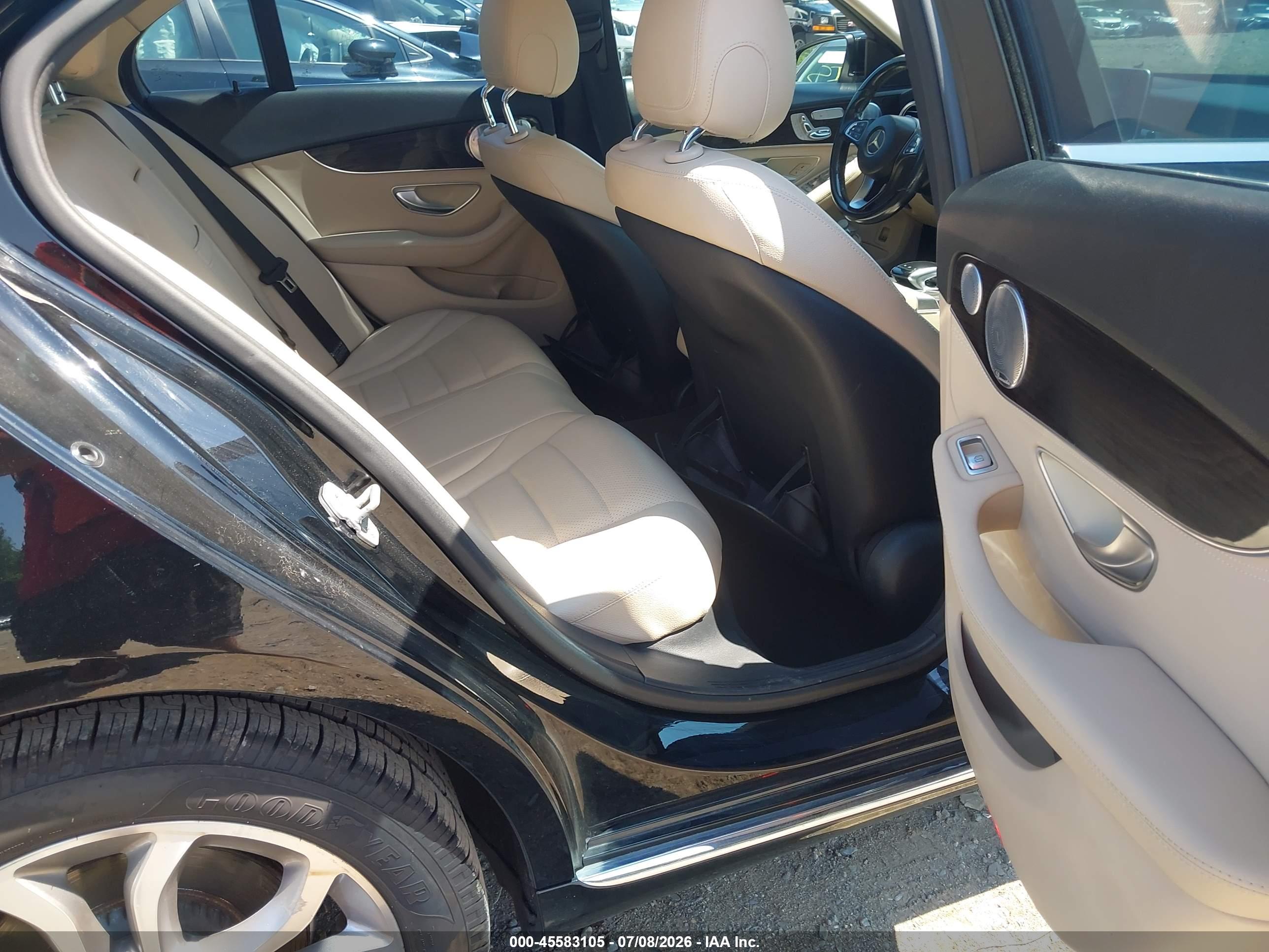 2015 MERCEDES-BENZ C 300 4MATIC