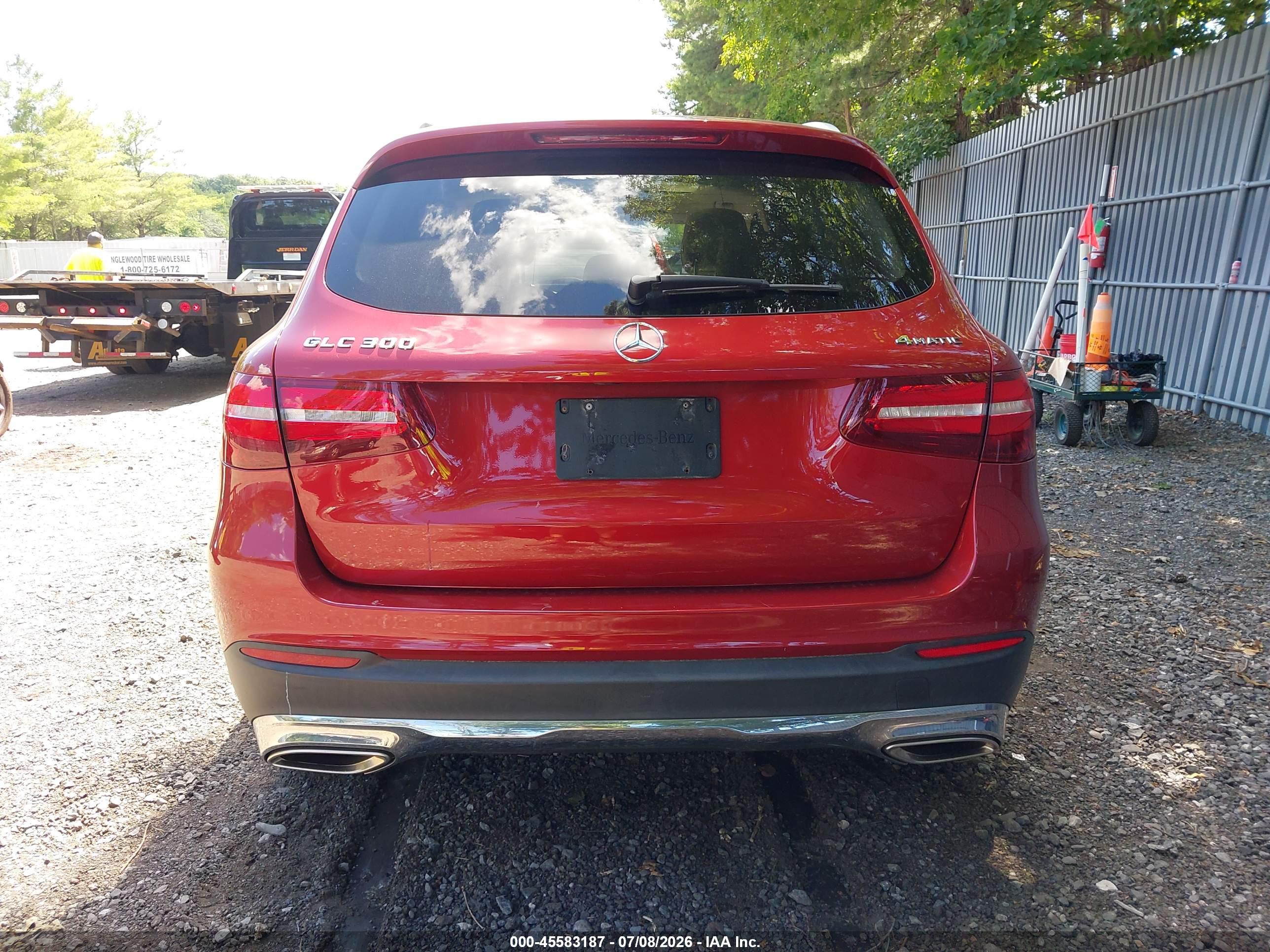 2018 MERCEDES-BENZ GLC 300 4MATIC
