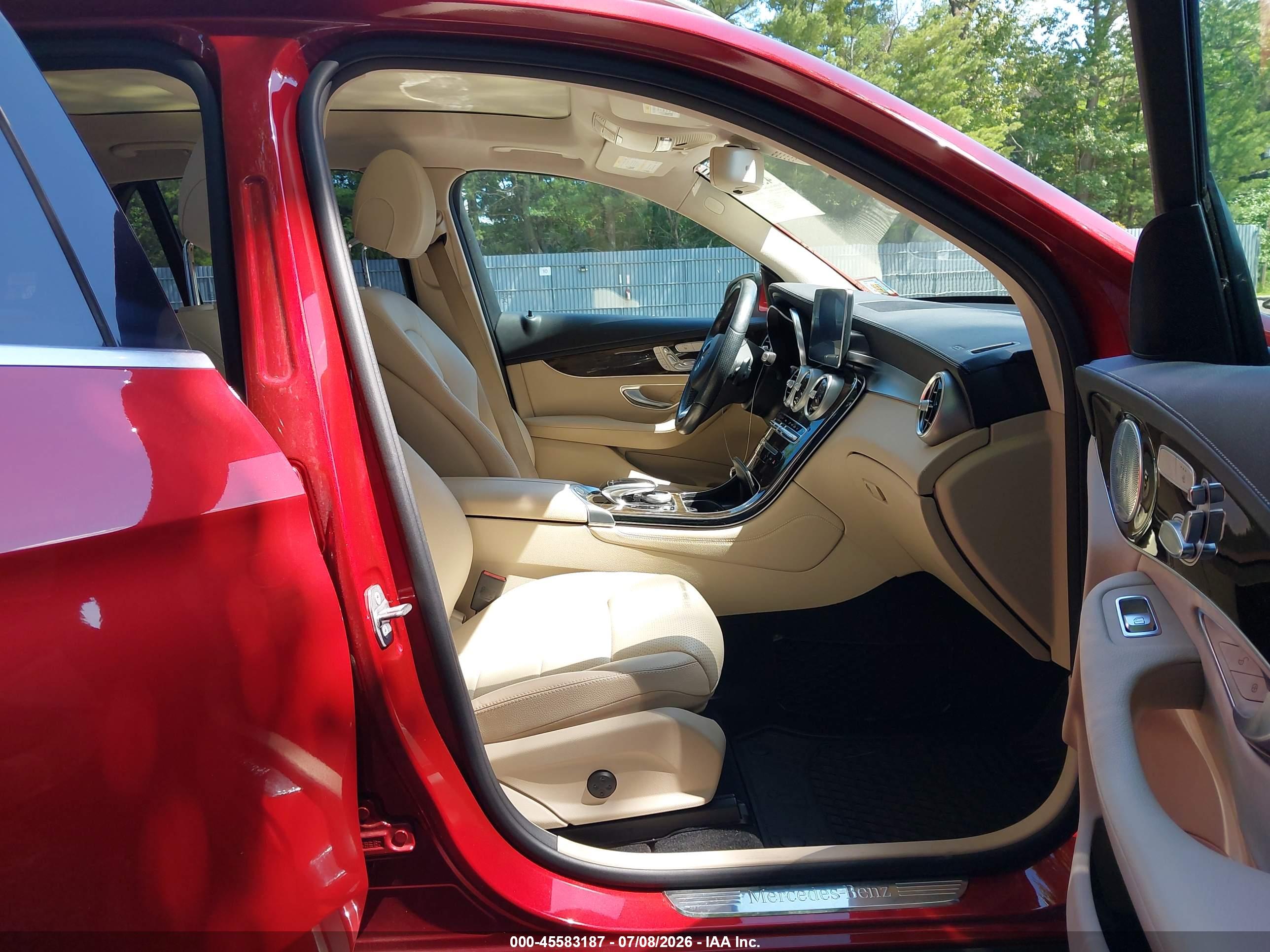 2018 MERCEDES-BENZ GLC 300 4MATIC