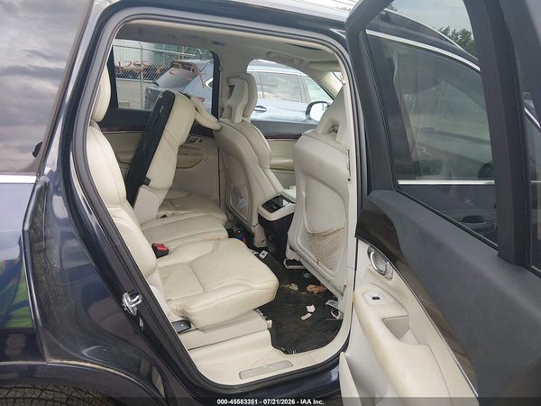 2016 VOLVO XC90 T6 MOMENTUM
