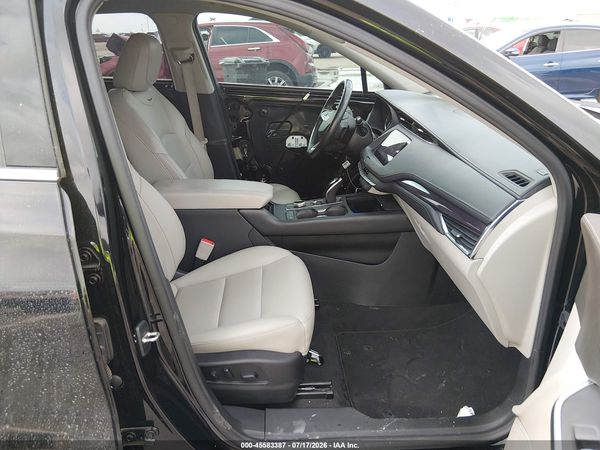 2021 CADILLAC XT4 FWD LUXURY